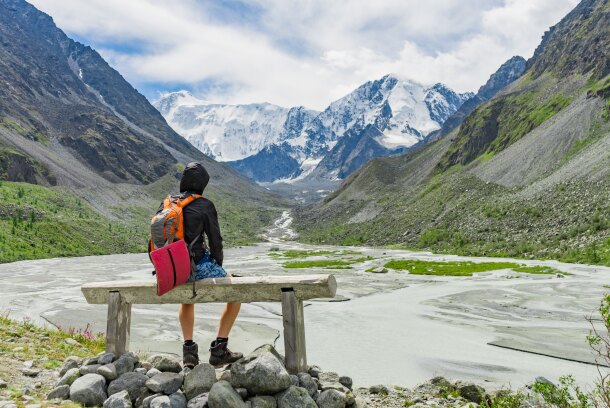 Треккинг к подножию Белухи налегке, с конным сопровождением